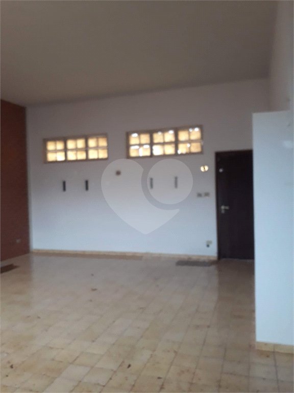 Casa de 3 andares à Venda no Jardim Cardinalli