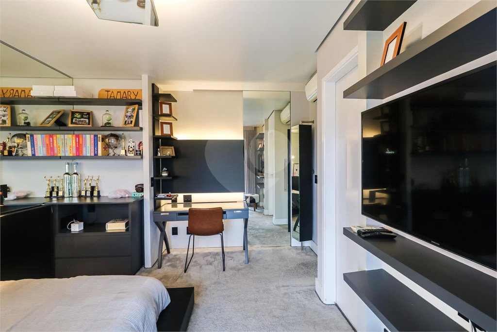 Apartamento à venda com 3 suítes em Cidade Monções, São Paulo, SP