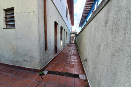 Casa à venda com 3 quartos, sendo 1 suíte, em Jardim das Vertentes, São Paulo, SP