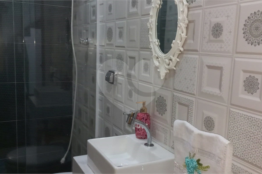 Sobrado à venda com 3 quartos em Santana, São Paulo, SP