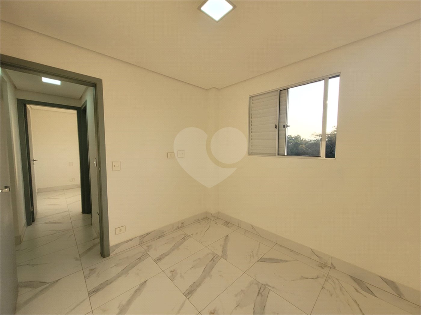 Apartamento à venda com 2 quartos em Vila Clarice, São Paulo, SP