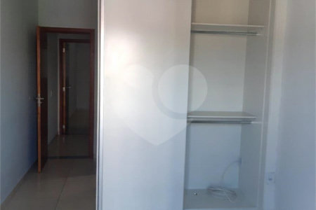 Sobrado à venda com 2 suítes em Jardim Nely, Indaiatuba, SP