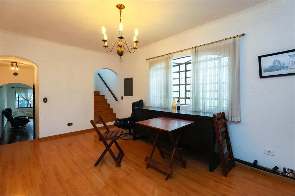 Casa à venda com 4 quartos, sendo 2 suítes,  em Vila Sônia, São Paulo, SP