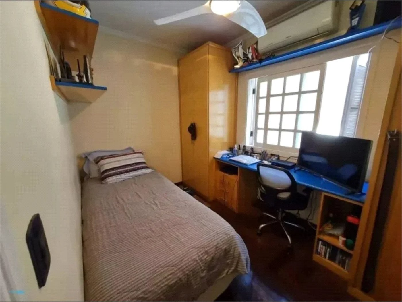 Casa à venda com 4 quartos, sendo 3 suítes, em Jardim Bonfiglioli, São Paulo, SP
