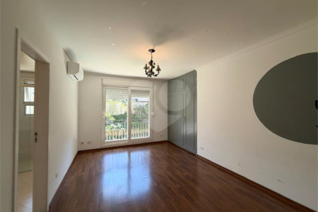 Casa à venda ou para alugar com 4 quartos, sendo 3 suítes, em Alto da Boa Vista, São Paulo, SP