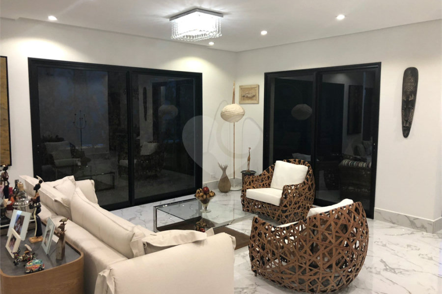 Casa à venda ou para alugar com 4 suítes no condomínio Residencial Tamboré 10, Santana de Parnaíba - SP