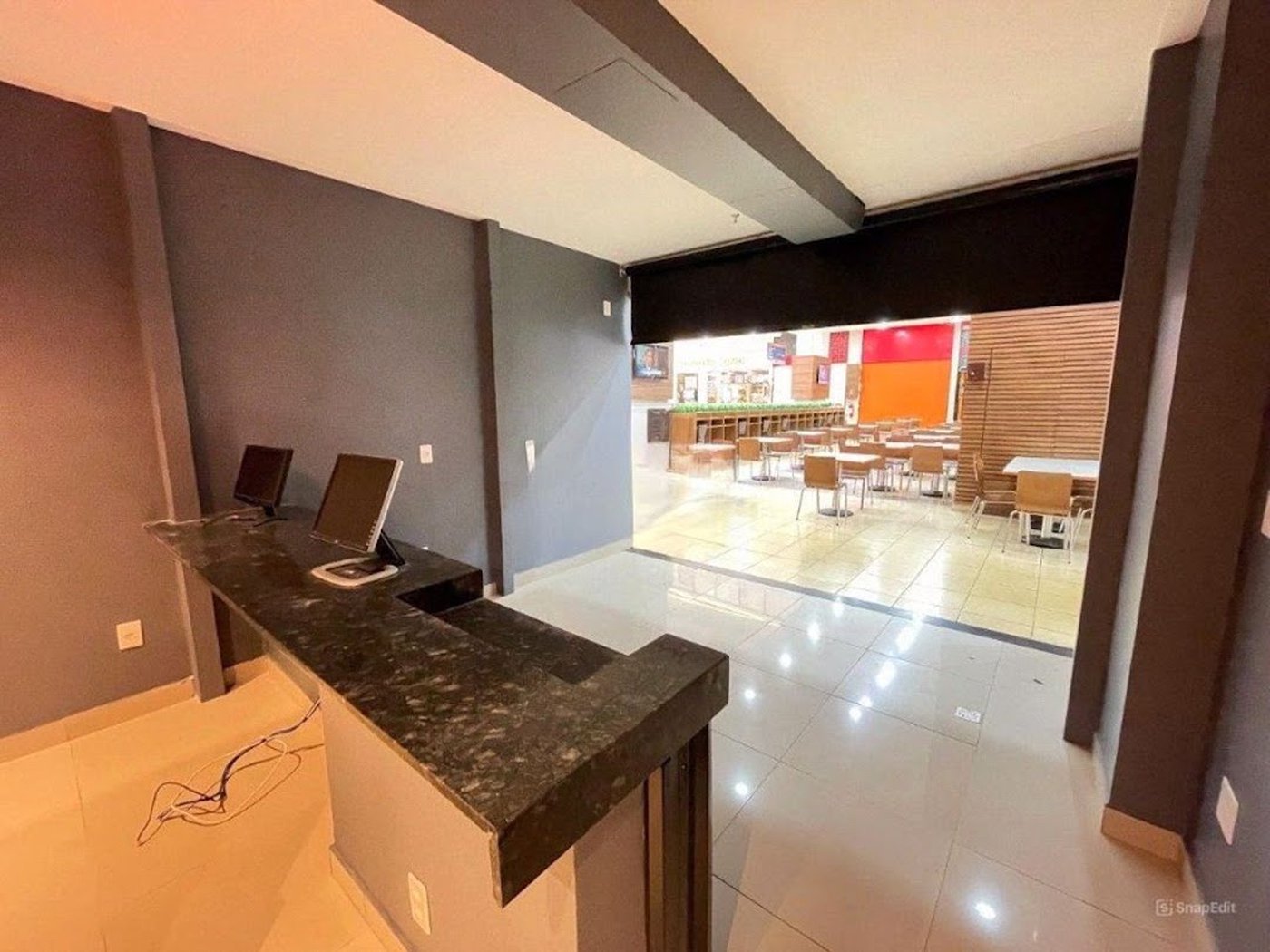 Loja Comercial para venda e locação, Gonzaga, Santos - LO0051.