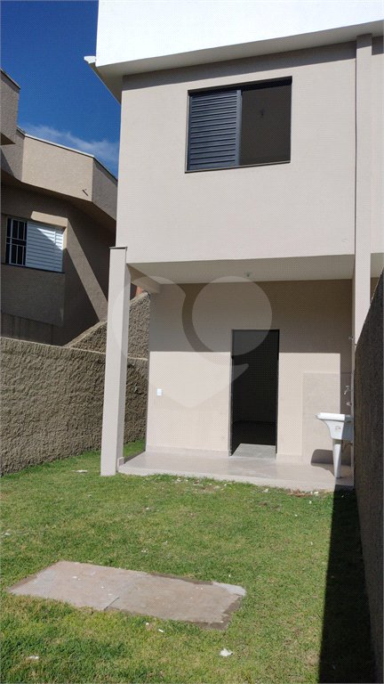 Sobrado à venda com 2 quartos, sendo 1 suíte, em Jardim Maristela II, Atibaia, SP