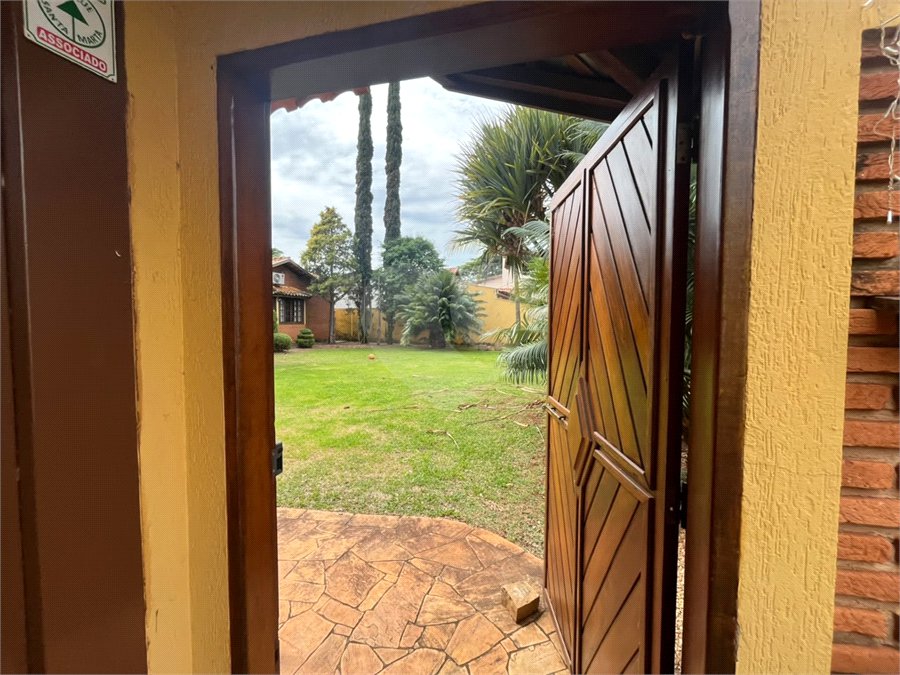 Casa à venda com 3 quartos, sendo 1 suíte, em Parque Santa Marta, São Carlos, SP