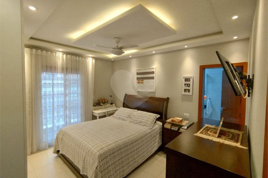 Casa à venda com 3 quartos, sendo 1 suíte,  em Santana, São Paulo, SP