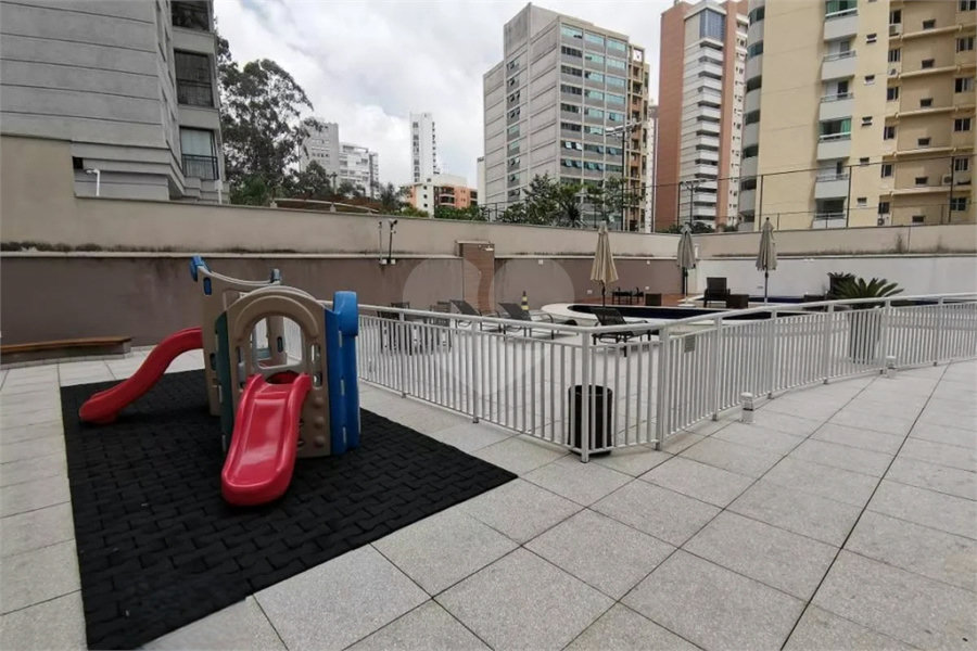 Apartamento à venda com 3 quartos, sendo 1 suíte, em Morumbi, São Paulo, SP