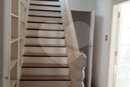 Sobrado à venda com 3 quartos, sendo 1 suíte, em Campo Belo, São Paulo, SP