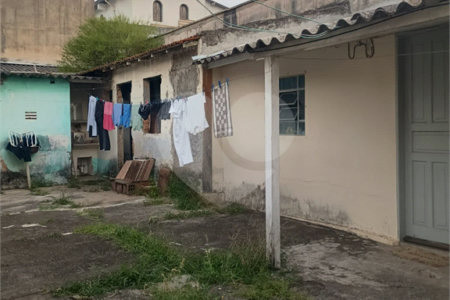 Casa à venda com 4 quartos, sendo 1 suíte, em Vila Cordeiro, São Paulo, SP