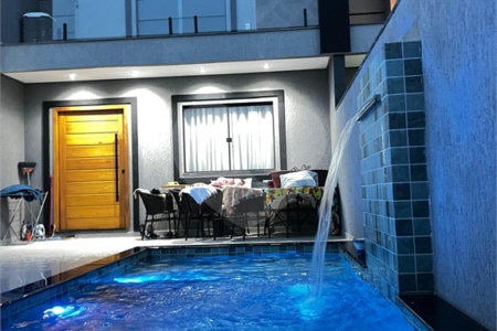 Casa à venda com 2 suítes no condomínio Villaggio Residenziale Di Lucas, Rio de Janeiro - RJ