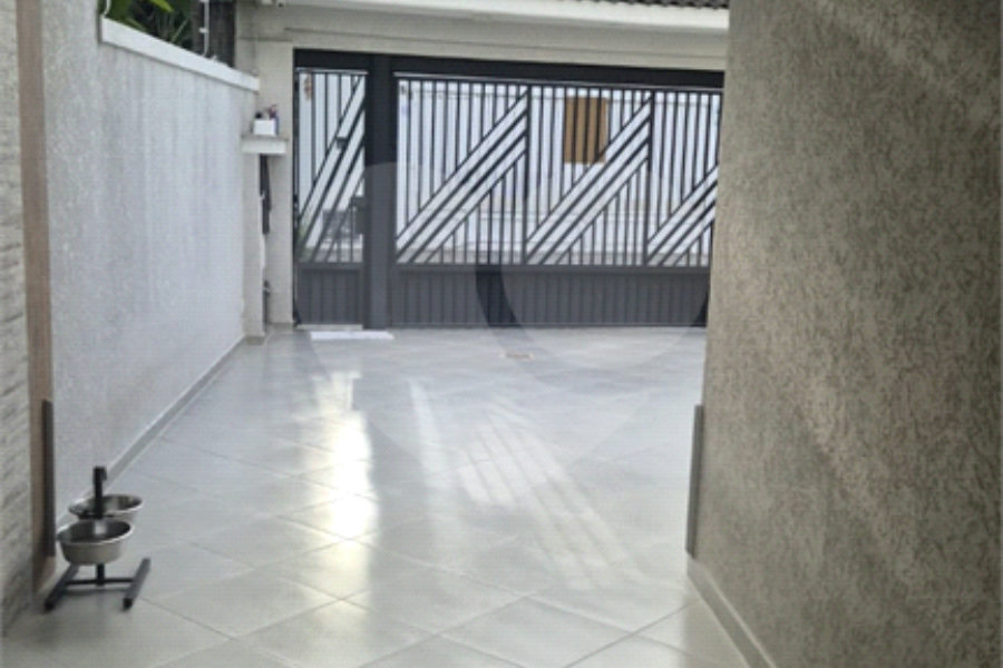 Sobrado à venda com 3 quartos, sendo 1 suíte, em Tremembé, São Paulo, SP