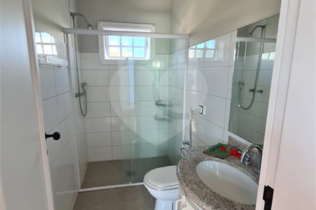 Casa à venda com 3 suítes no condomínio Estância Marambaia, Vinhedo - SP