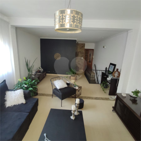 Sobrado à venda com 4 quartos, sendo 1 suíte, em Vila Maria Alta, São Paulo, SP