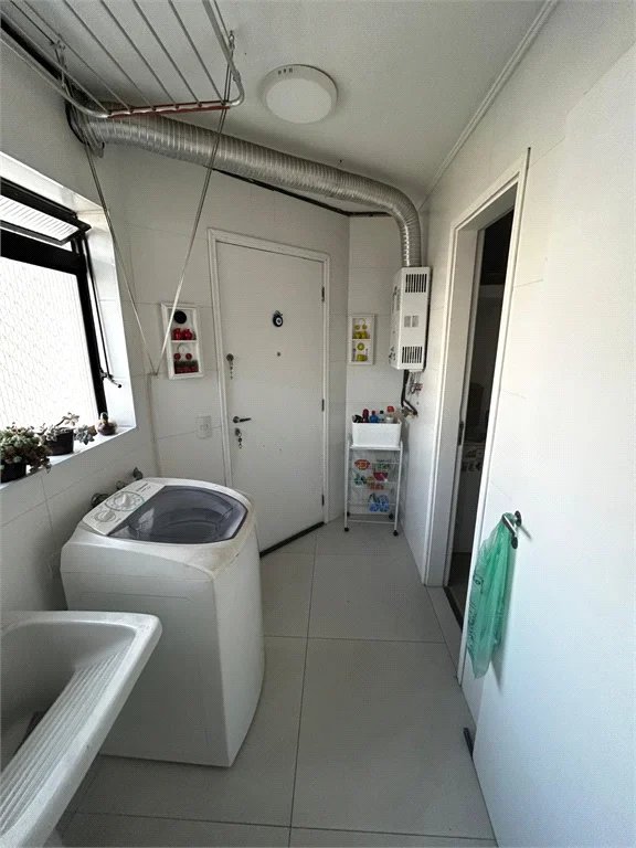 Apartamento à venda com 3 quartos, sendo 1 suíte, em Vila Andrade, São Paulo, SP
