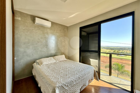 Casa à venda com 3 quartos, sendo 1 suíte,  em Terras de Santa Cristina XIII Setor Marina, Paranapanema, SP