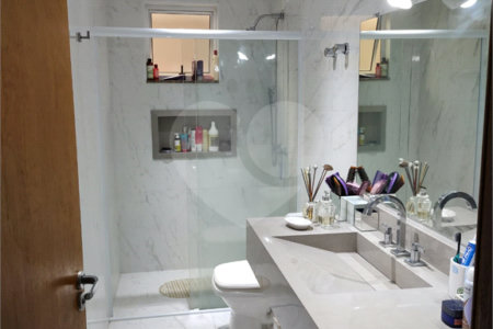 Casa à venda com 3 quartos, sendo 1 suíte, no condomínio Campos do Conde I, Paulínia - SP