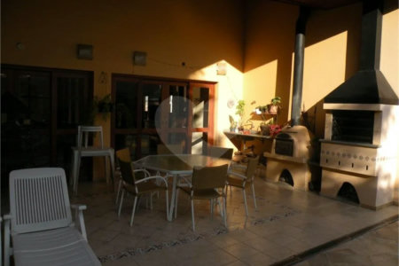 Casa à venda ou para alugar com 5 suítes em Parque dos Príncipes, São Paulo, SP