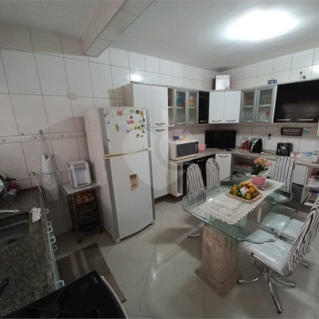 Casa Térrea à venda com 3 quartos em Jardim das Palmas, São Paulo, SP