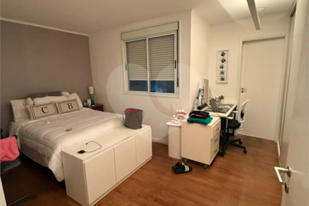 Apartamento à venda com 3 quartos, sendo 2 suítes,  em Vila Andrade, São Paulo, SP