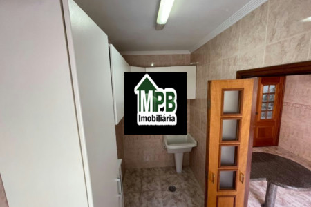 Sobrado à venda com 3 quartos, sendo 1 suíte, em Jardim Refúgio, Sorocaba, SP