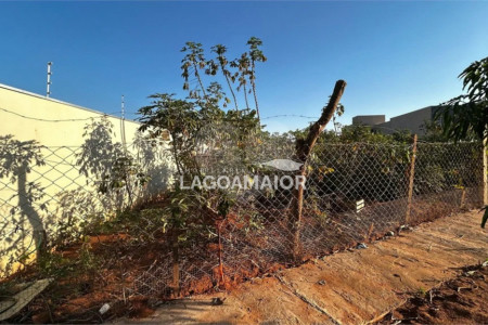 Casa à venda com 2 quartos, sendo 1 suíte, em Bosque das Araras, Três Lagoas, MS