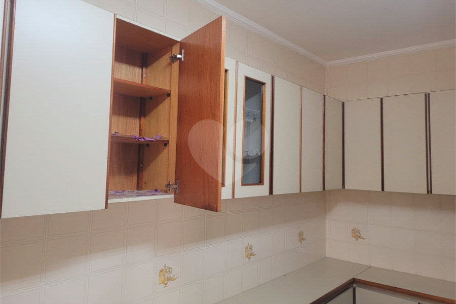 Sobrado à venda ou para alugar com 4 quartos, sendo 1 suíte, em Vila Gustavo, São Paulo, SP