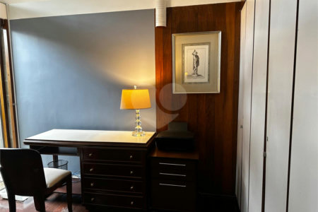 Casa à venda com 5 quartos, sendo 3 suítes, em Morumbi, São Paulo, SP