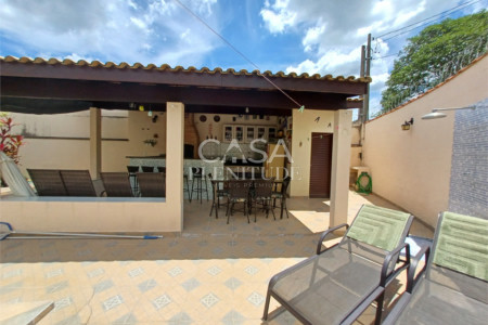 Casa Térrea à venda com 3 quartos, sendo 1 suíte, em Jardim Bandeirantes, Sorocaba, SP