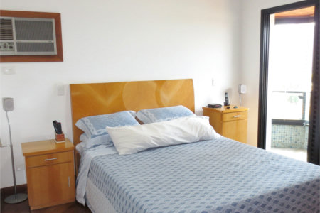 Apartamento à venda com 4 quartos, sendo 3 suítes,  em Saúde, São Paulo, SP