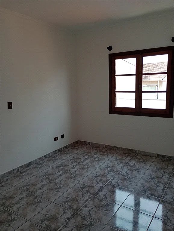 Sobrado à venda com 3 suítes em Vila Inah, São Paulo, SP