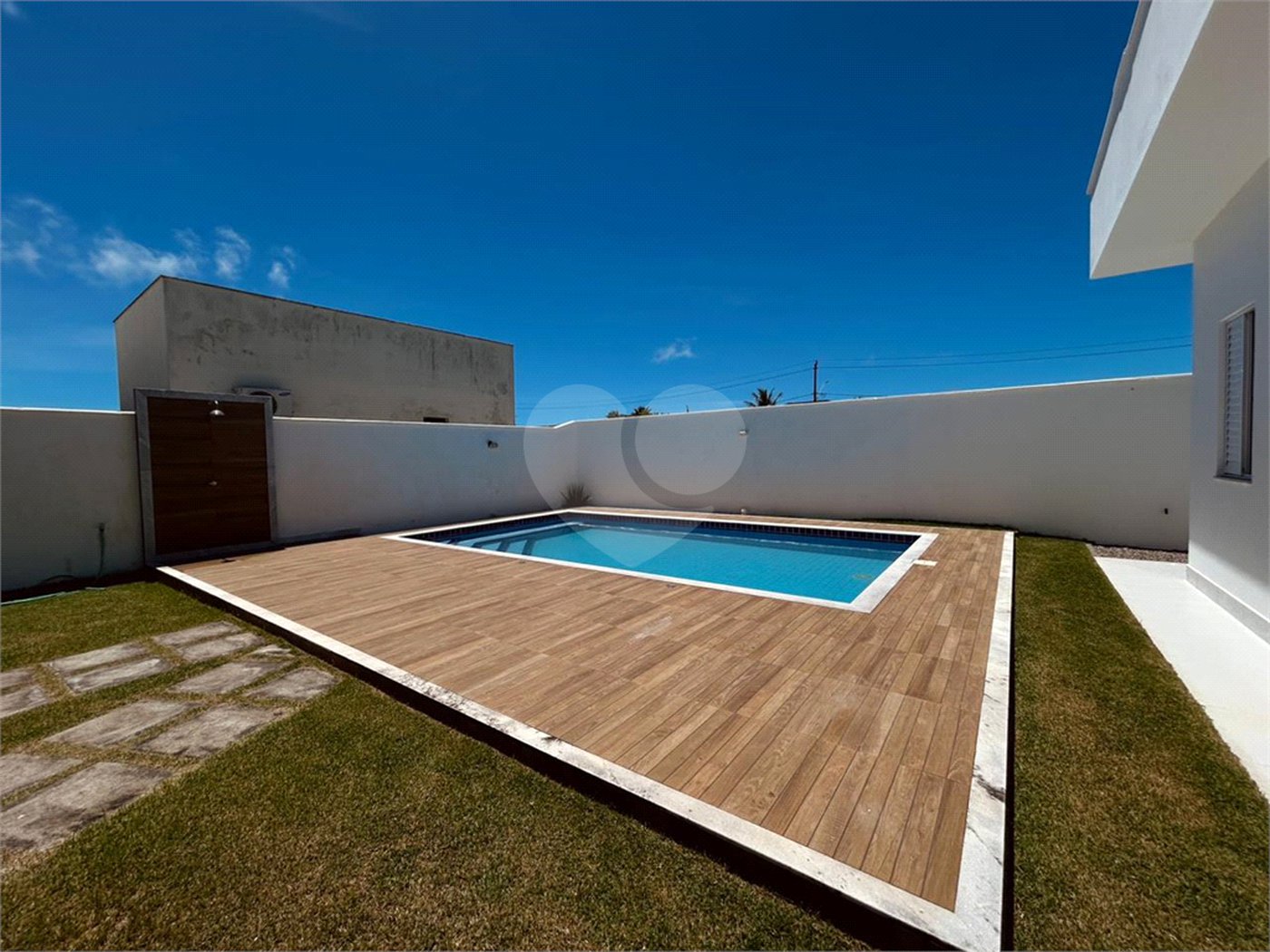 Casa à venda com 3 suítes, em Orla Norte, Porto Seguro, BA