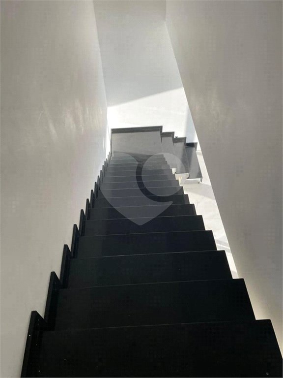 Casa à venda com 4 quartos, sendo 2 suítes,  no condomínio Residencial Castanheira, Sorocaba - SP
