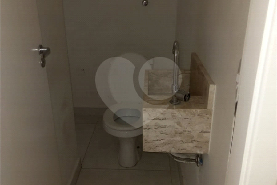 Sobrado à venda com 3 suítes em Vila Guilherme, São Paulo, SP