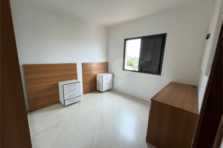 Apartamento à venda com 3 quartos, sendo 1 suíte, no Centro, Suzano, SP