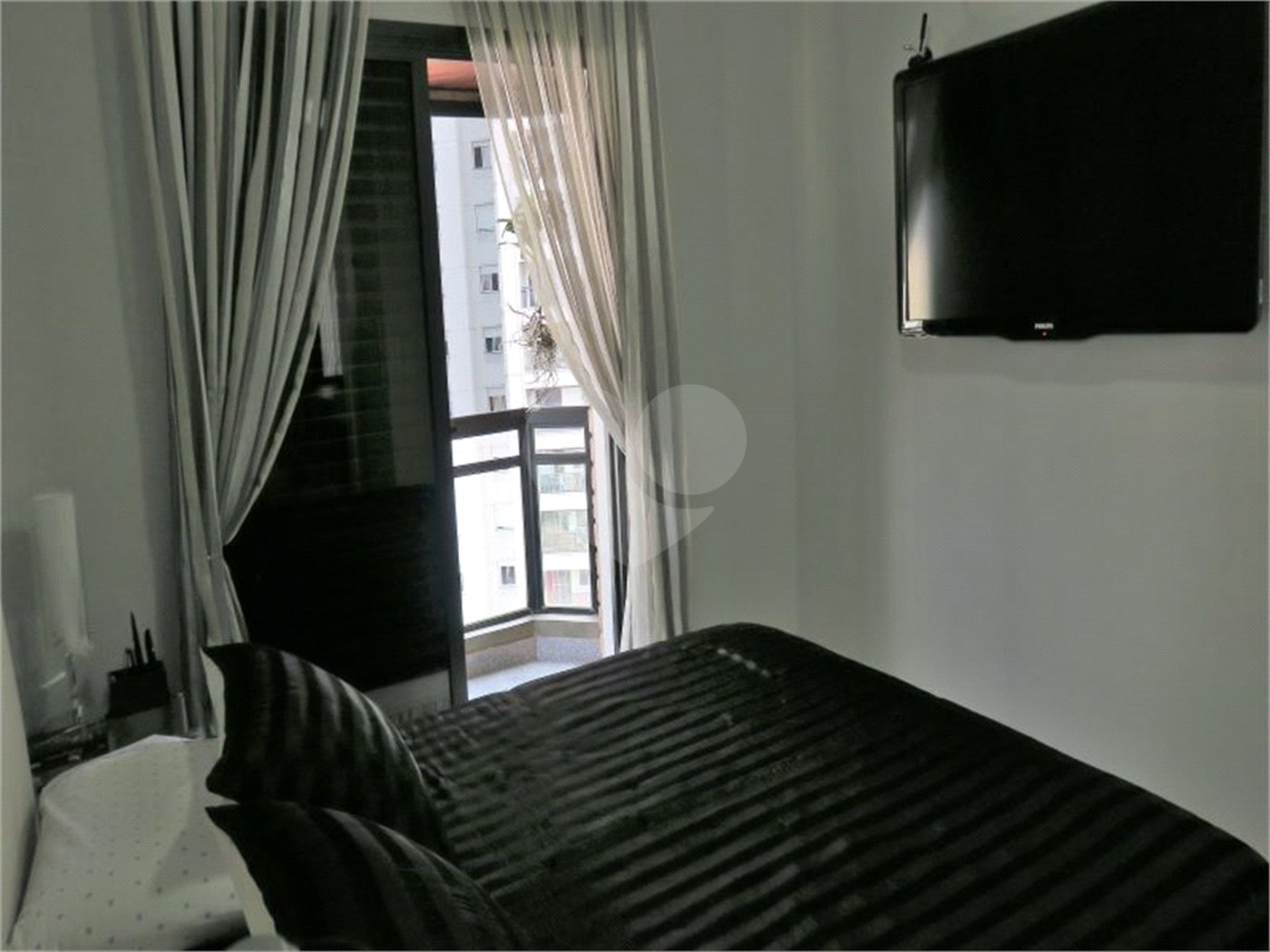 Apartamento à venda com 3 quartos, sendo 2 suítes, em Jardim Parque Morumbi, São Paulo, SP