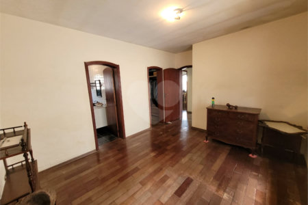Casa à venda com 3 quartos, sendo 1 suíte, em Parque da Lapa, São Paulo, SP