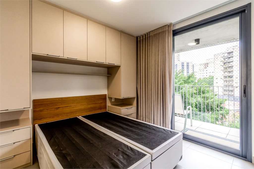 Apartamento à venda com 1 suíte em Jardim das Bandeiras, São Paulo, SP