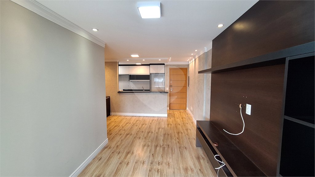 Apartamento à venda com 2 quartos, sendo 1 suíte,  em Vila Leonor, São Paulo, SP