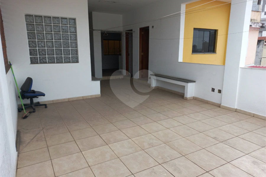 Sobrado à venda com 3 quartos, sendo 2 suítes, em Parada Inglesa, São Paulo, SP