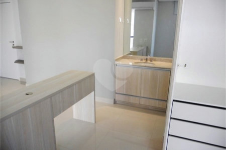 Apto Studio 32m2 - Metrô Saúde - Bom p/Investidor
