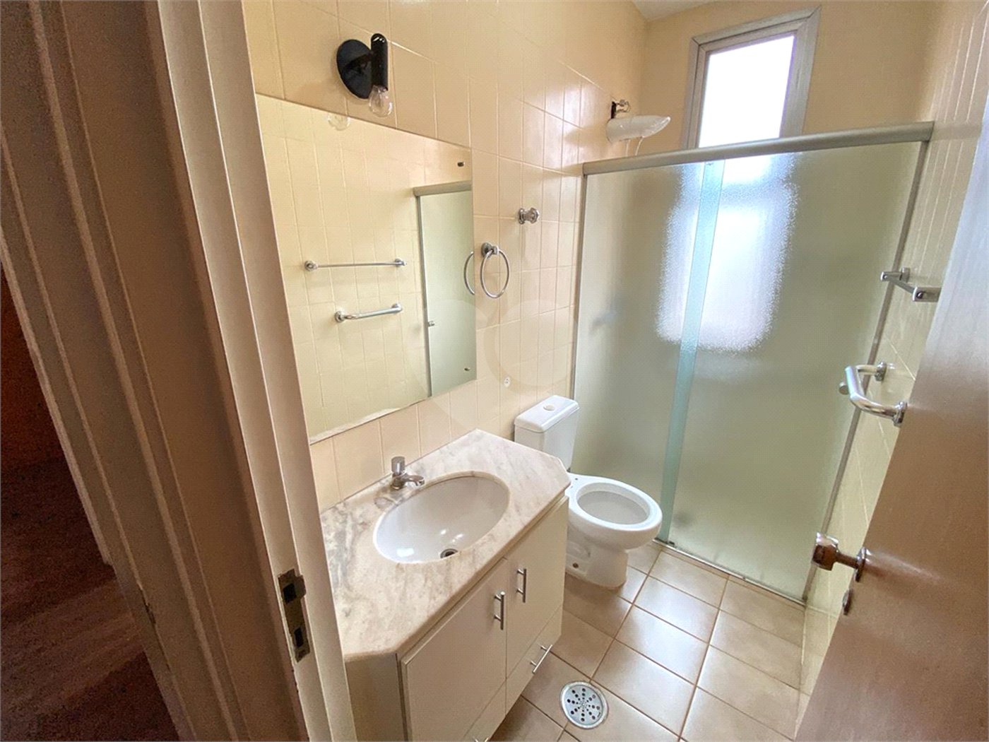 Apartamento à venda com 2 quartos, sendo 1 suíte, no Centro, Ribeirão Preto, SP