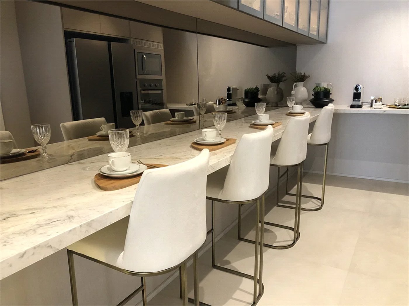 Apartamento à venda com 5 quartos, sendo 4 suítes, em Pinheiros, São Paulo, SP
