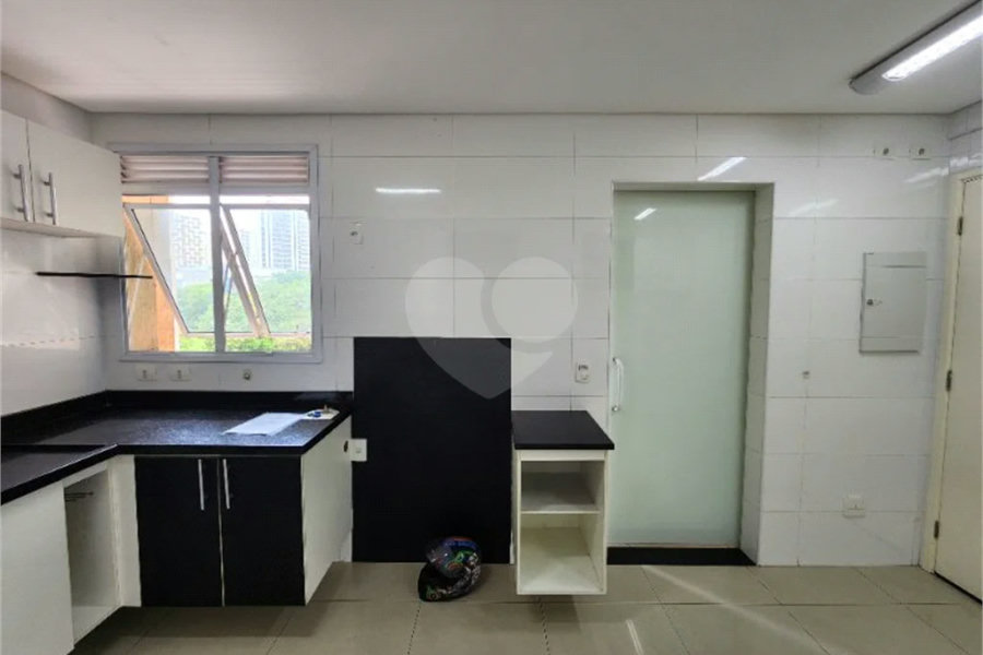 Apartamento à venda com 3 suítes em Santana, São Paulo, SP