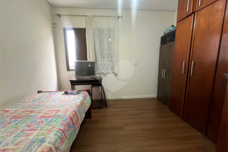Casa à venda com 4 quartos, sendo 1 suíte,  em Jardim Franca, São Paulo, SP