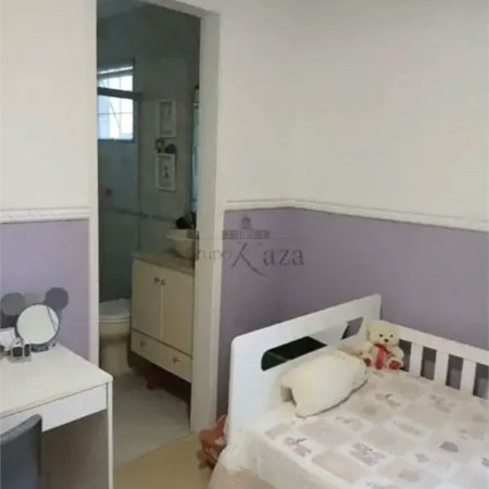 Casa de Vila à venda com 2 suítes no condomínio Parque Ipê Vermelho, Sorocaba - SP