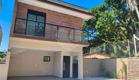 Casa à venda ou para alugar com 3 suítes no condomínio Residencial São Sebastião, Louveira - SP